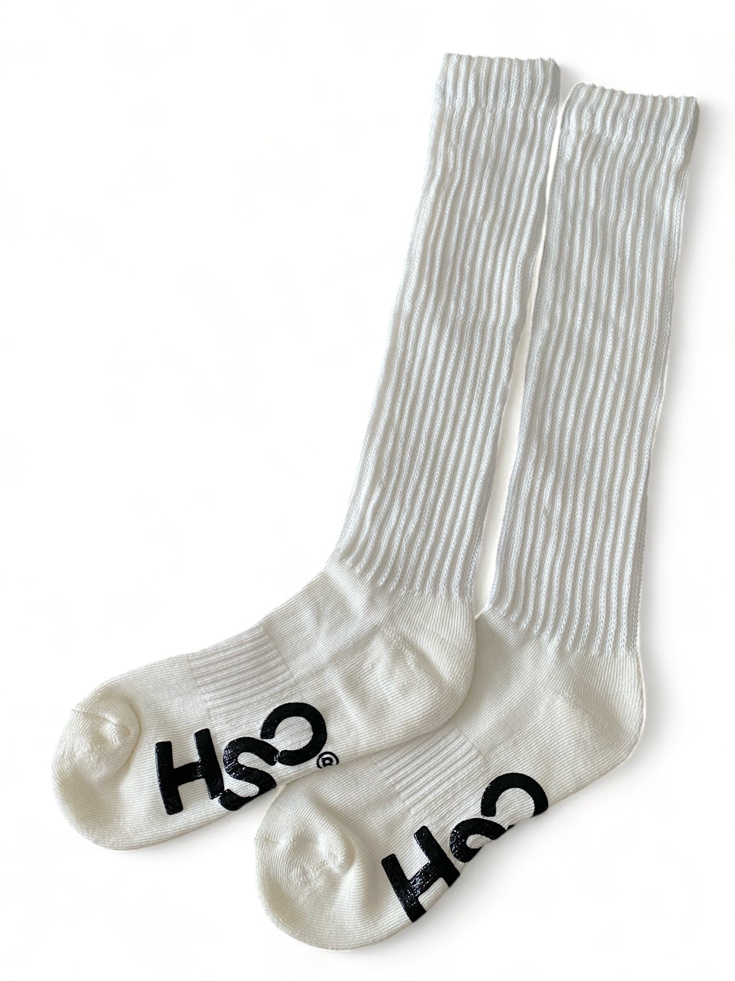 HSC® LOOSE SOCKS WITH A LARGE HSC® MARK PRINTED ON THE SOLES / LET'S SCRUNCH THEM DOWN!